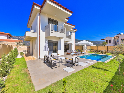  gece  -  Kasım
  | Kaş Çukurbağ'da Modern ve Korunaklı Villa Kiralama